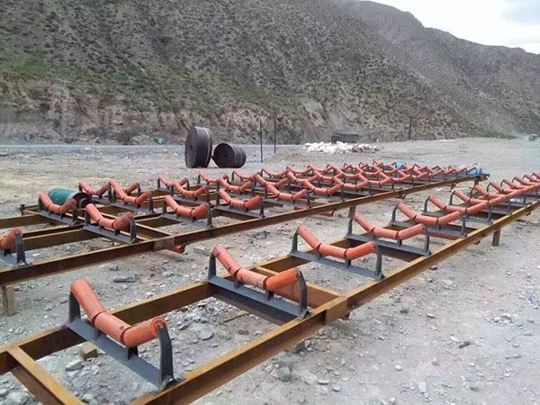 貴州長沙移動(dòng)破碎機(jī)機(jī)械設(shè)備