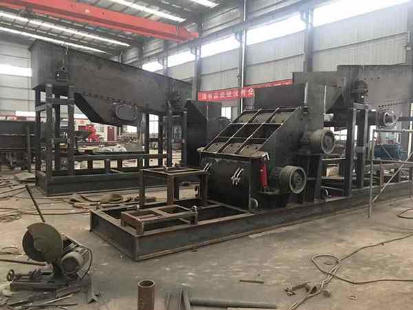 山東石子重錘破碎機價格是多少